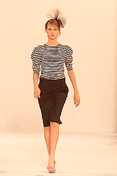 Marc Jacobs S/S 01 Look 38