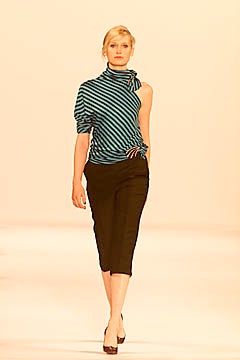 Marc Jacobs S/S 01 Look 40