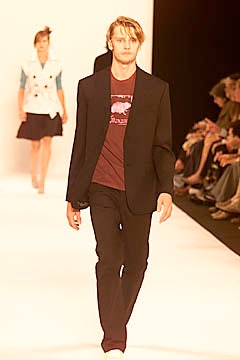Marc Jacobs S/S 01 Look 41