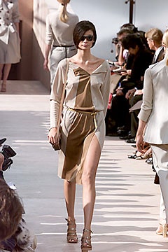 Louis Vuitton S/S 00 Look 6