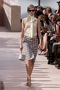 Louis Vuitton S/S 00 Look 15