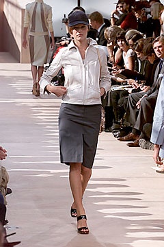 Louis Vuitton S/S 00 Look 28