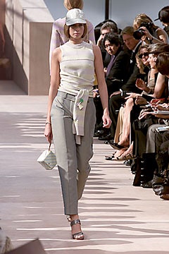 Louis Vuitton S/S 00 Look 40