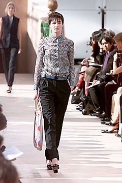 Louis Vuitton S/S 00 Look 69