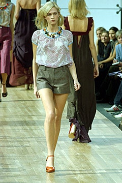 Louis Vuitton S/S 02 Look 30