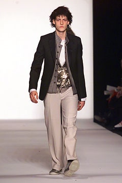 Marc Jacobs F/W 02 Look 41