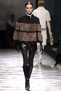 Louis Vuitton F/W 03 Look 22