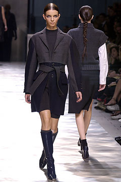 Louis Vuitton F/W 03 Look 28