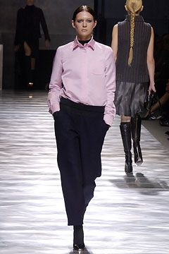 Louis Vuitton F/W 03 Look 30