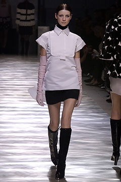 Louis Vuitton F/W 03 Look 44