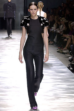 Louis Vuitton F/W 03 Look 46
