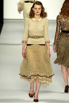 Marc Jacobs F/W 04 Look 45