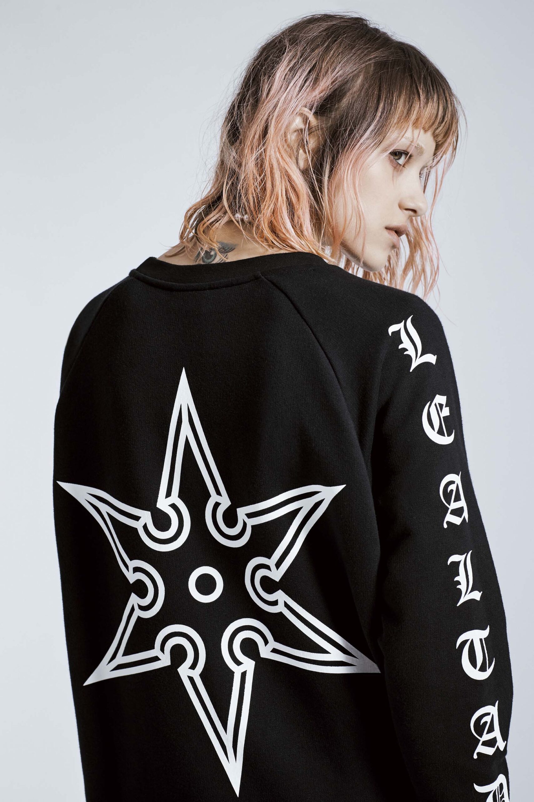 Marcelo Burlon County of Milan S/S 17 Look 13