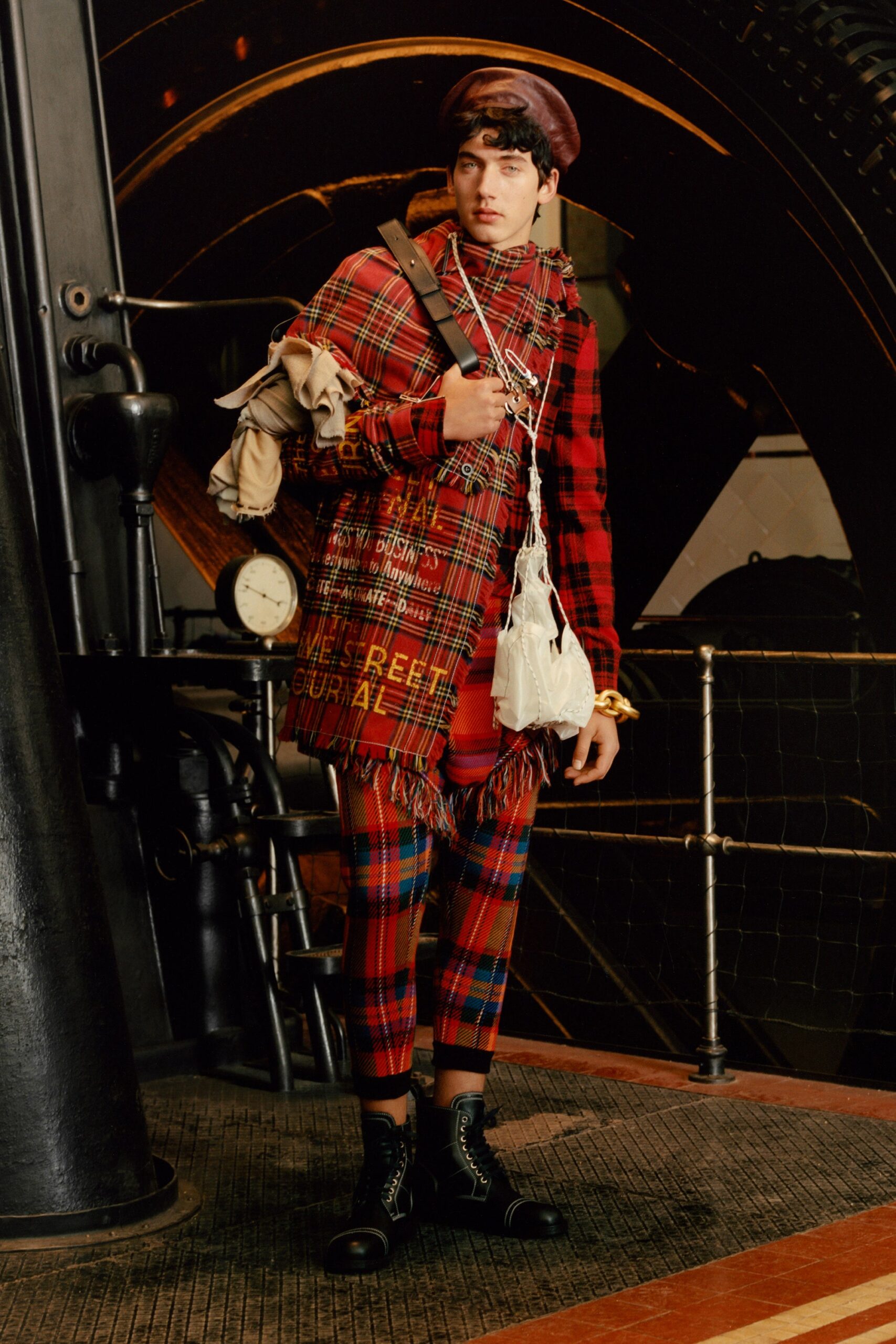 Loewe F/W 17 Menswear Look 17