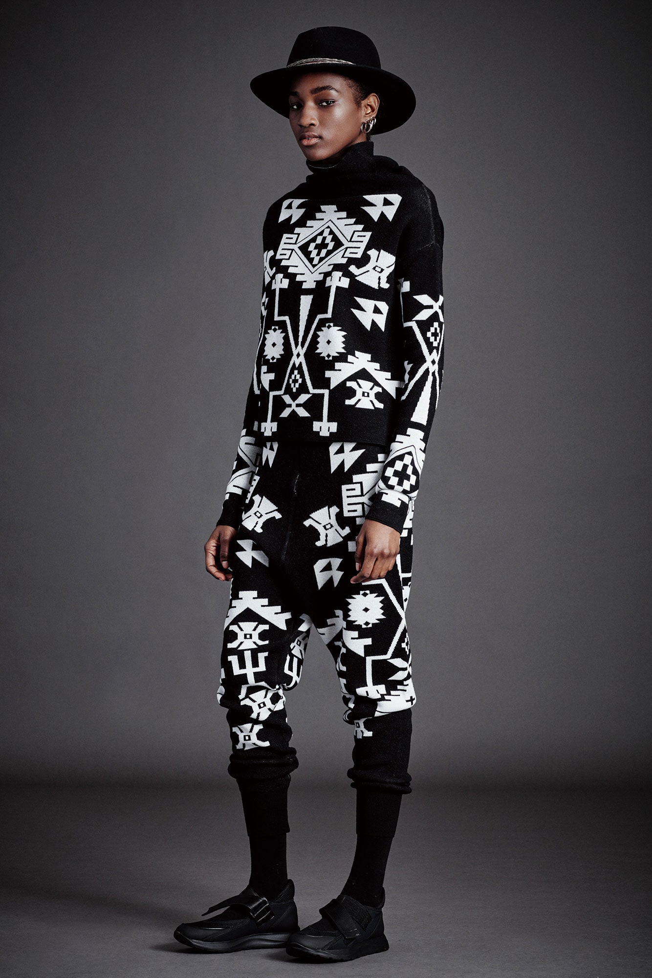 Marcelo Burlon County of Milan F/W 16 Look 21