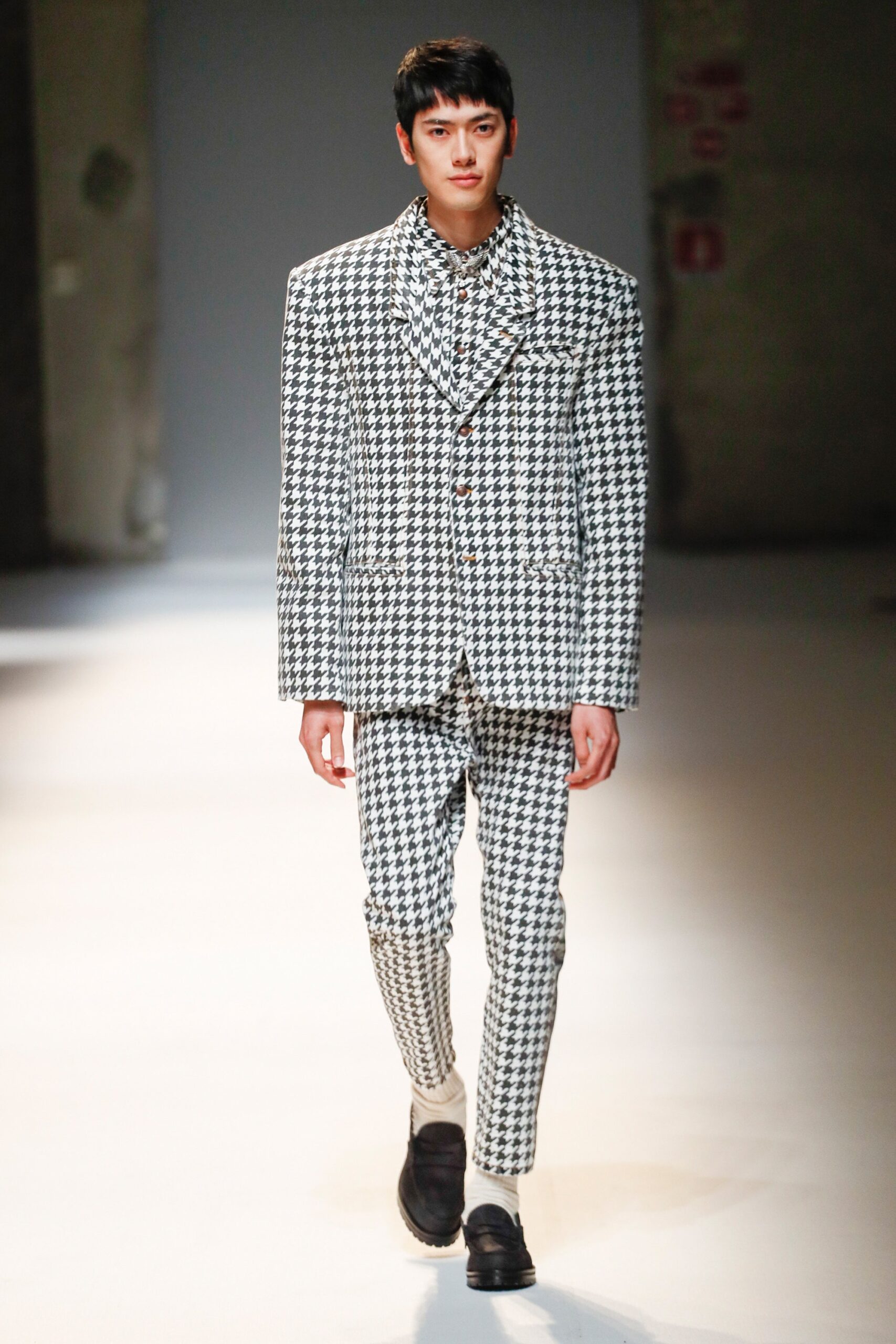 M1992 F/W 18 Menswear Look 31