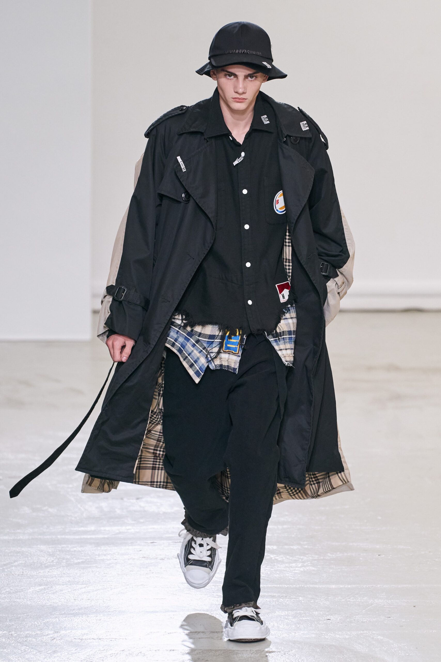 Maison Mihara Yasuhiro F/W 20 Menswear Look 5
