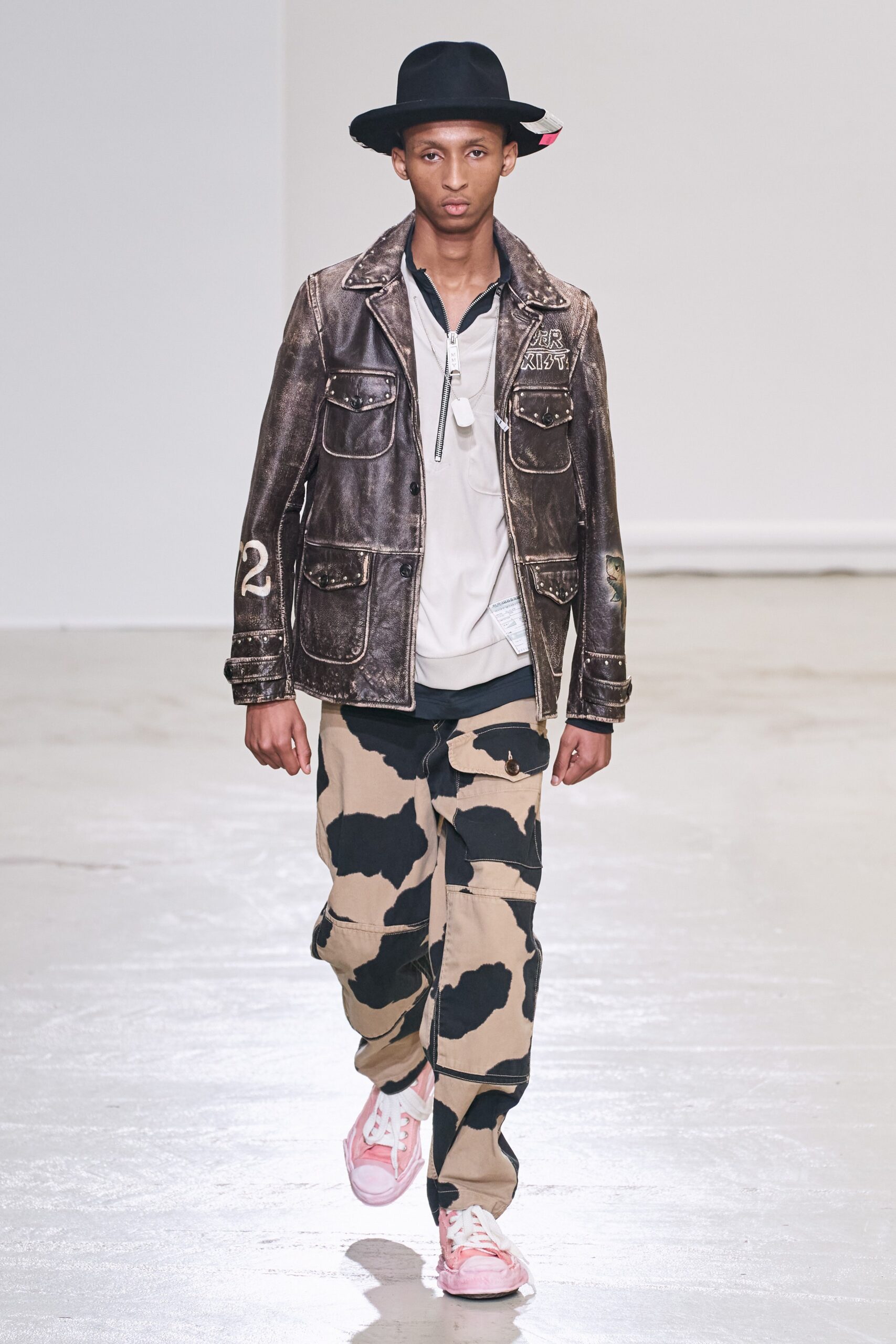 Maison Mihara Yasuhiro F/W 20 Menswear Look 27