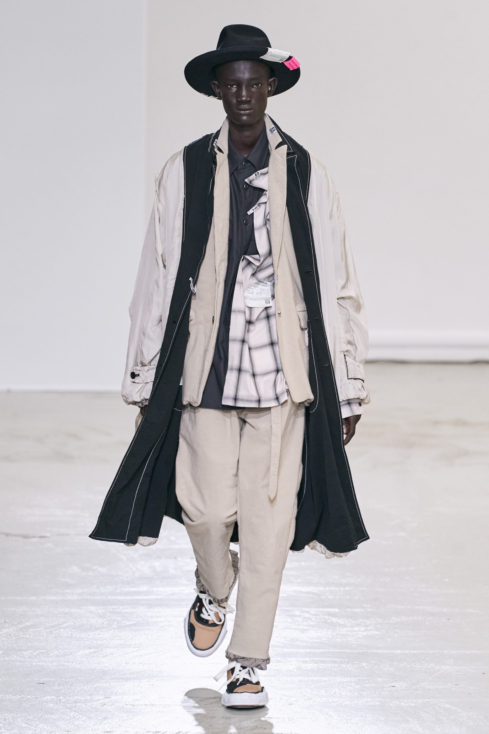 Maison Mihara Yasuhiro F/W 20 Menswear Look 38