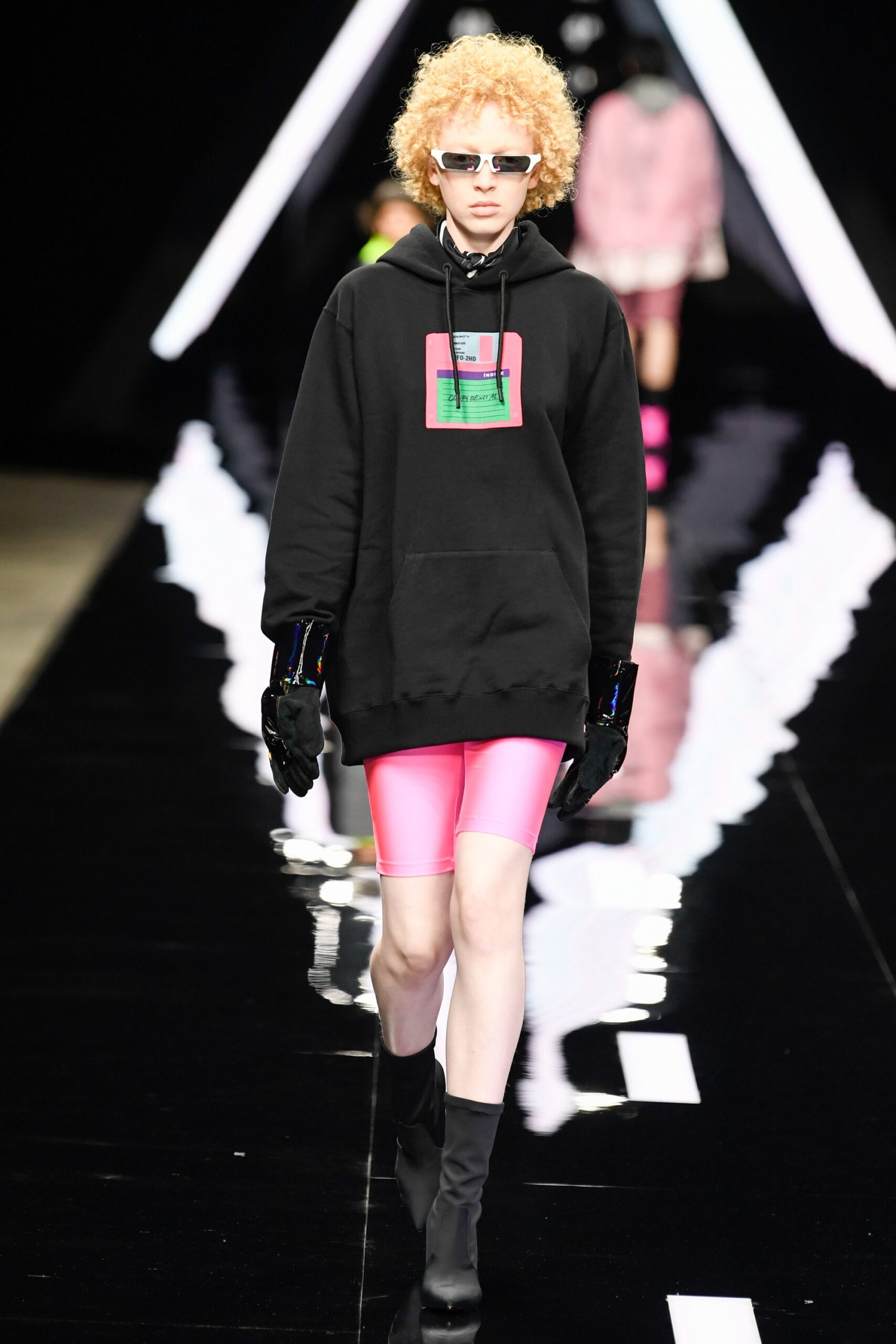 Marcelo Burlon County of Milan S/S 19 Menswear Look 18