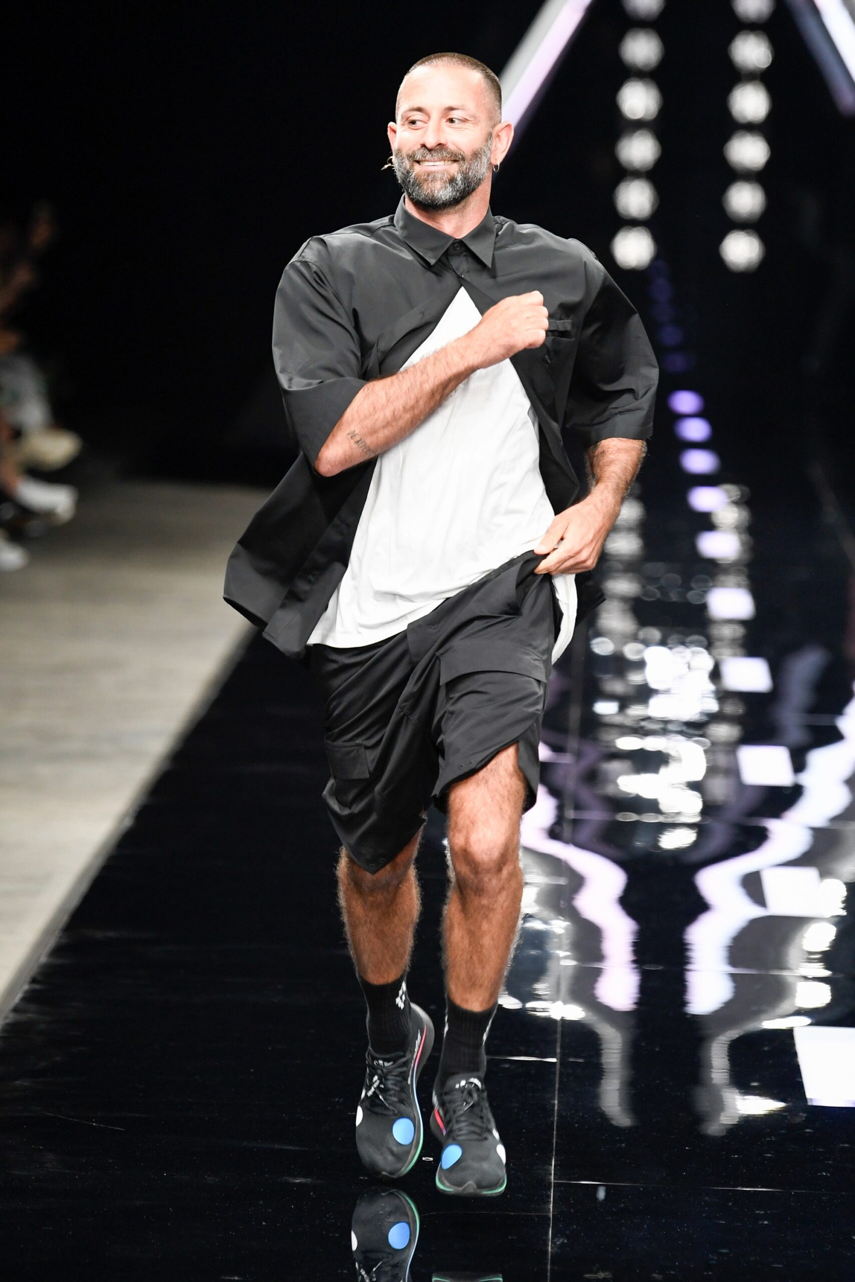 Marcelo Burlon County of Milan S/S 19 Menswear Look 33