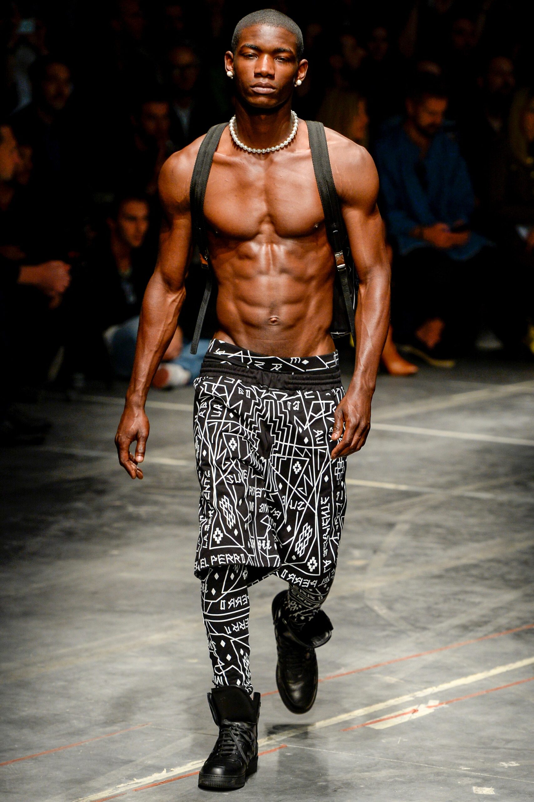 Marcelo Burlon County of Milan S/S 17 Menswear Look 27