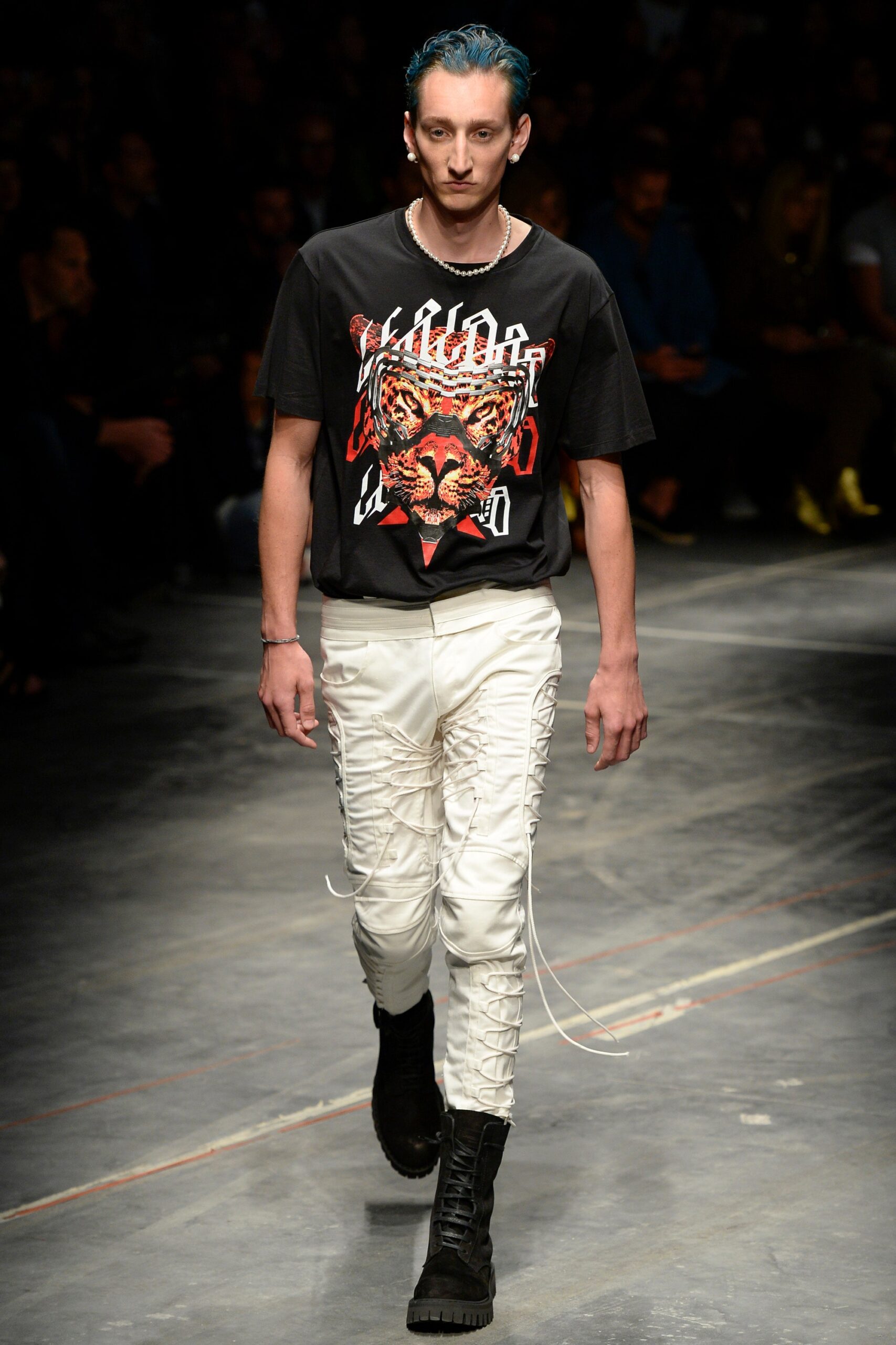 Marcelo Burlon County of Milan S/S 17 Menswear Look 33