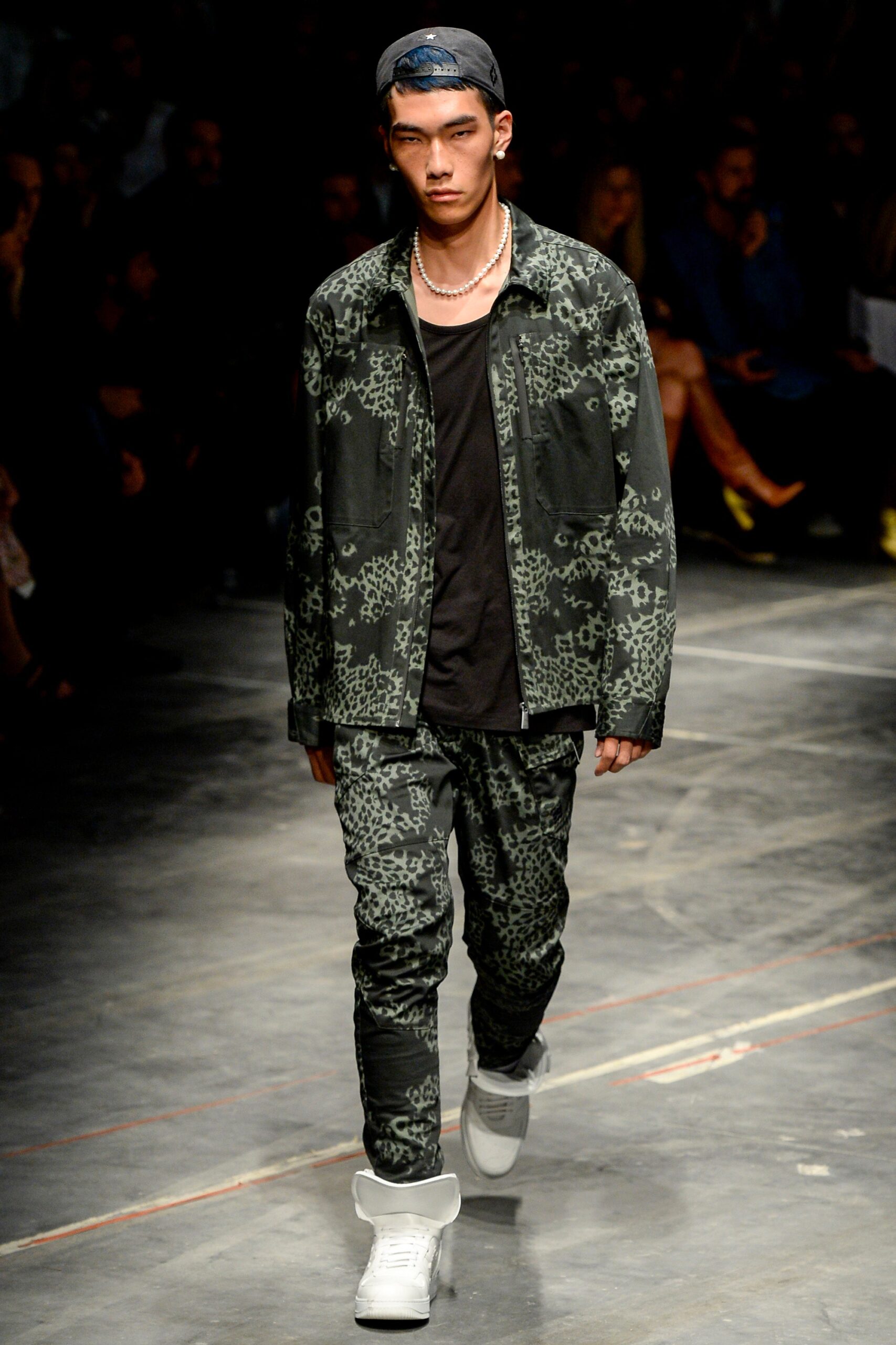 Marcelo Burlon County of Milan S/S 17 Menswear Look 40