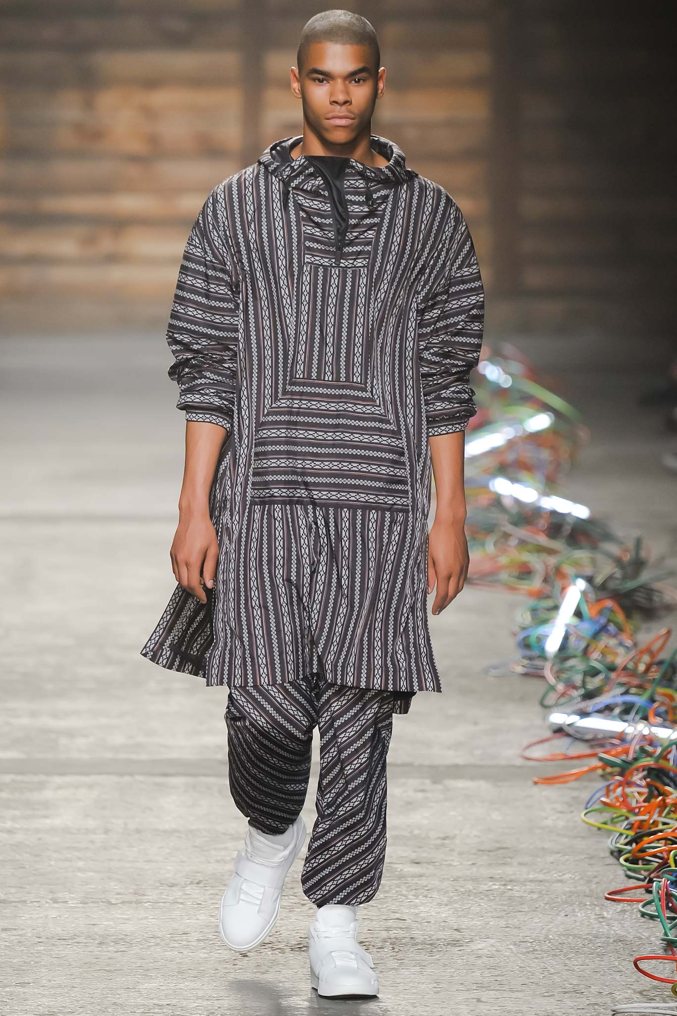 Marcelo Burlon County of Milan S/S 16 Menswear Look 1