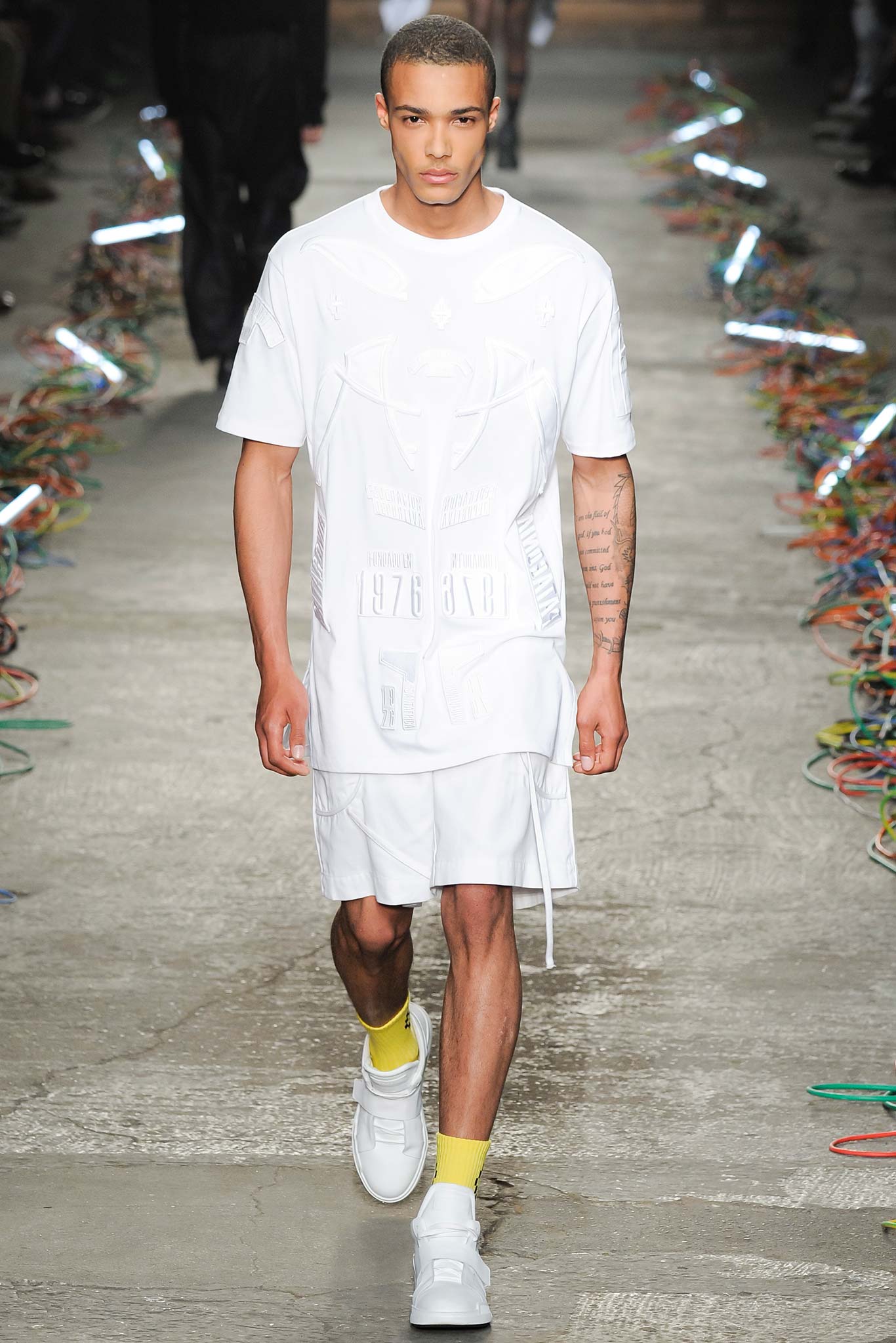 Marcelo Burlon County of Milan S/S 16 Menswear Look 16