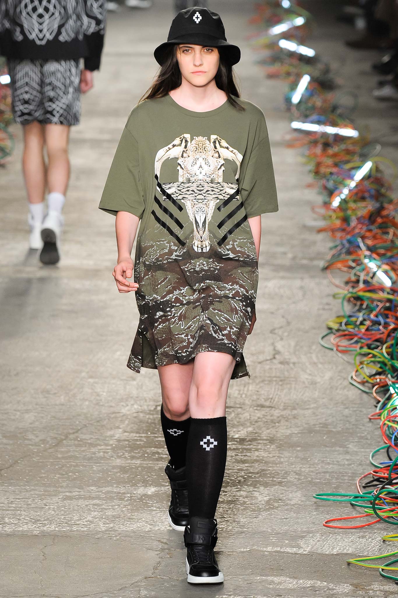 Marcelo Burlon County of Milan S/S 16 Menswear Look 25