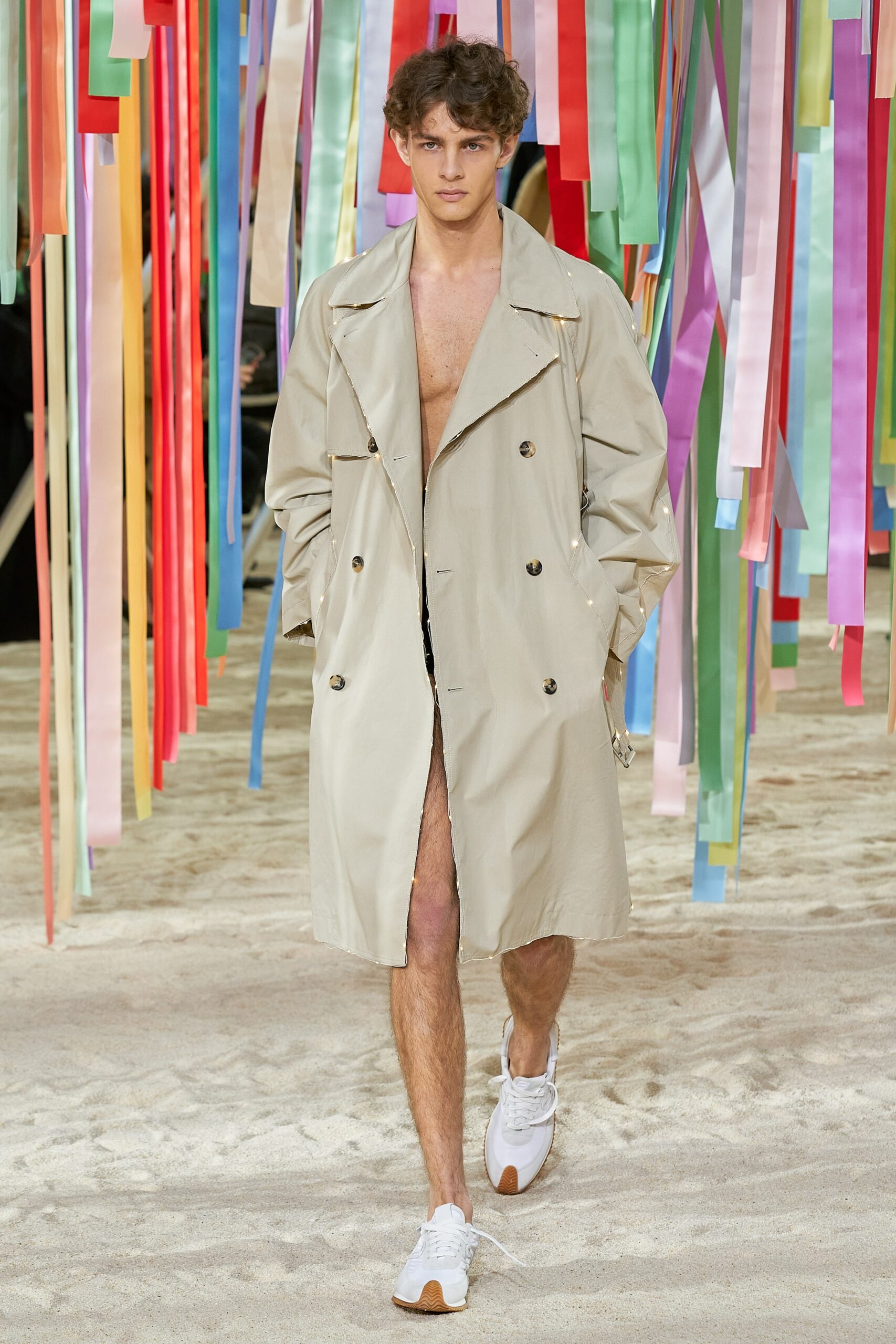 Loewe F/W 22 Menswear Look 15