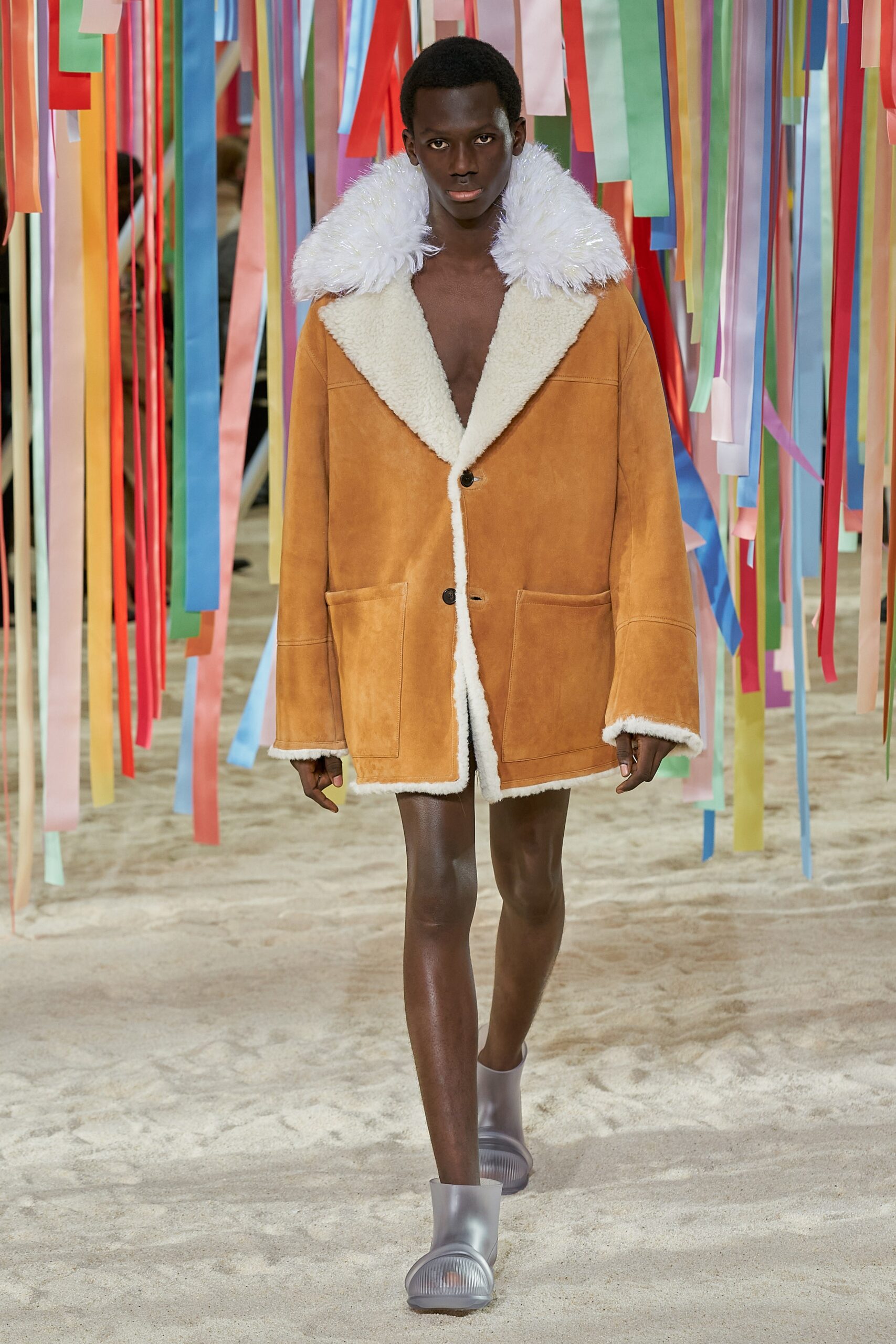 Loewe F/W 22 Menswear Look 16