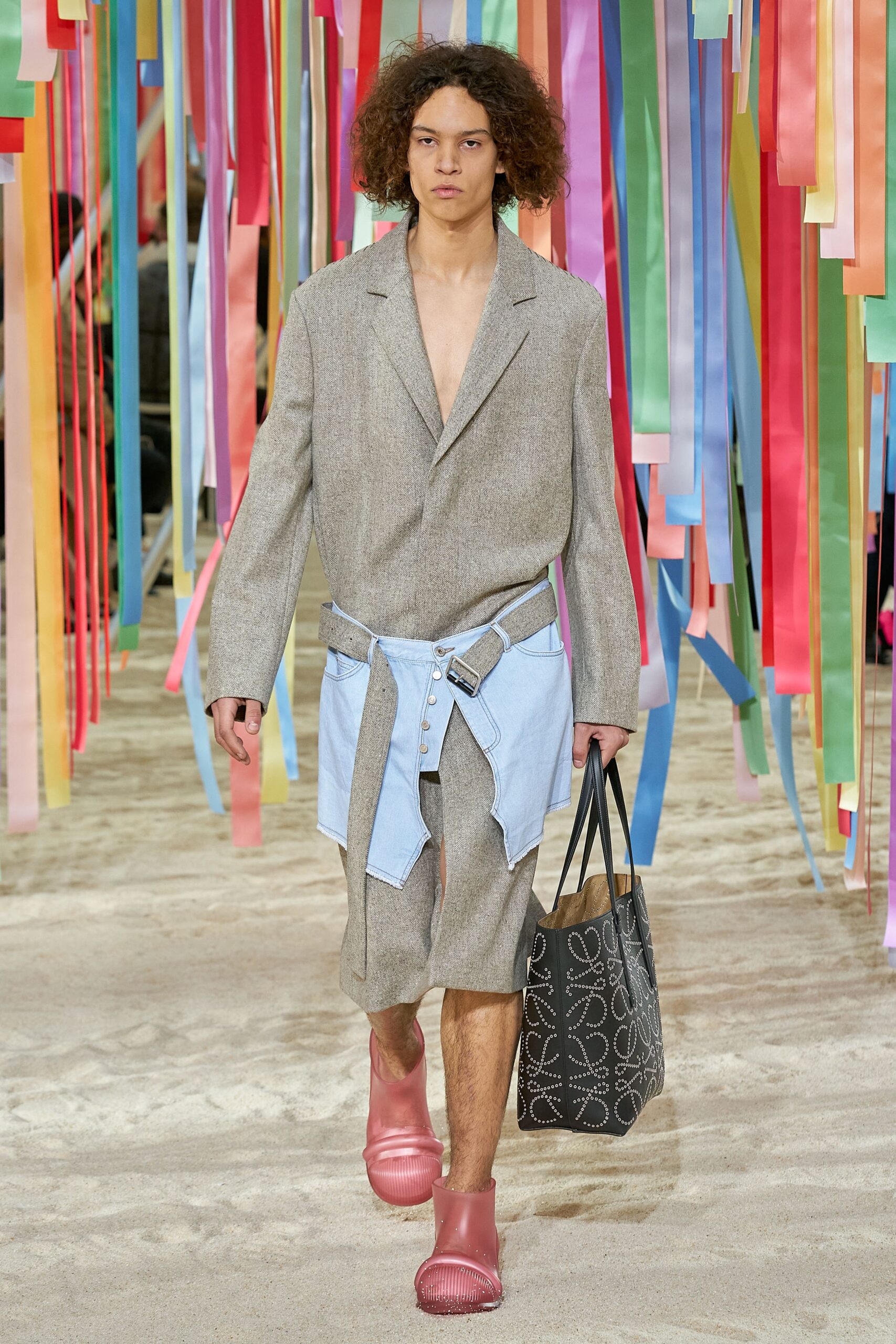 Loewe F/W 22 Menswear Look 24