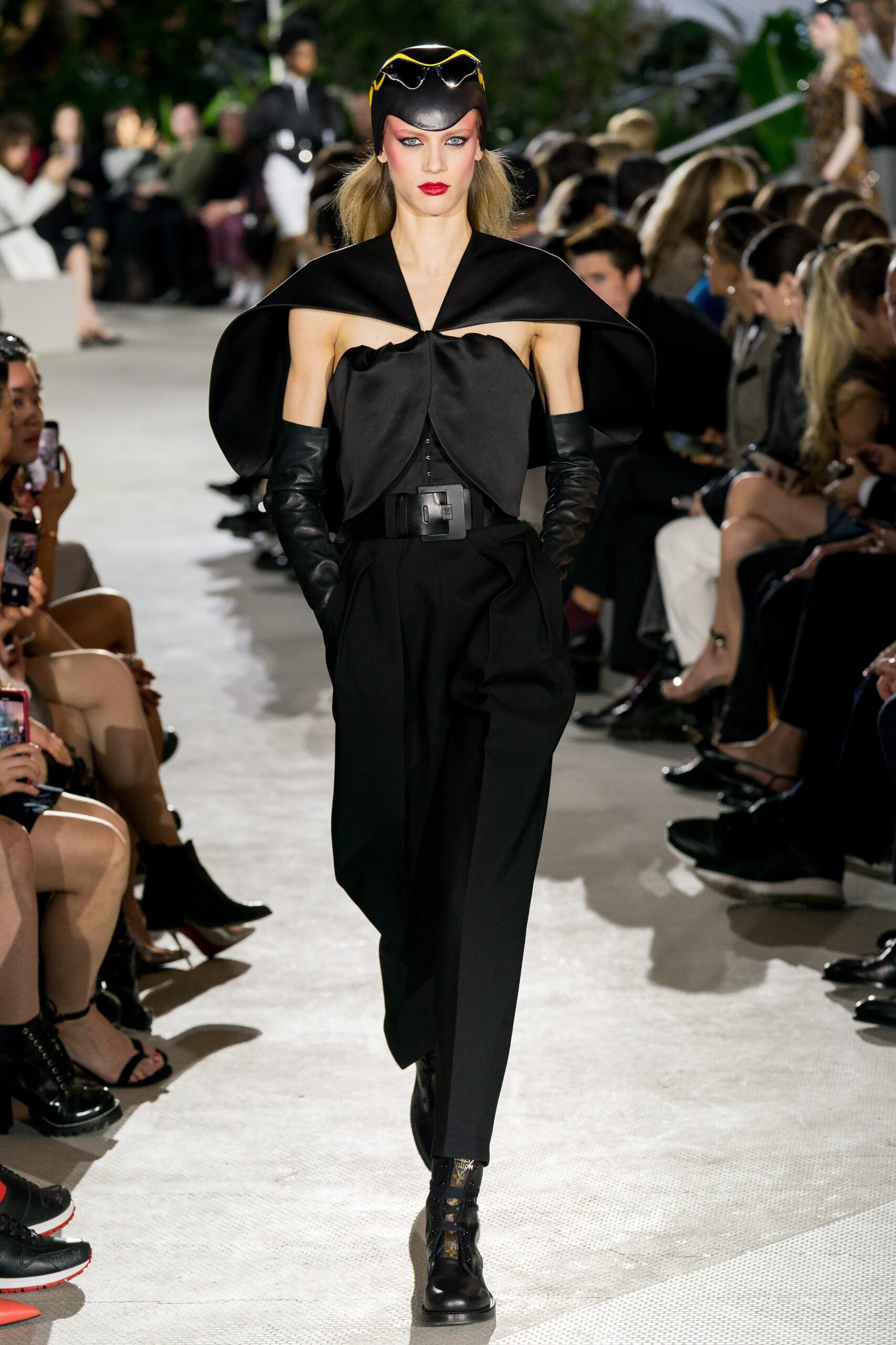 Louis Vuitton Resort 20 Look 16