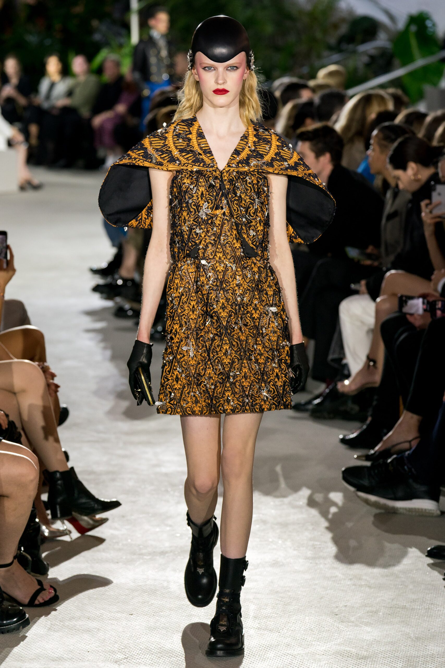 Louis Vuitton Resort 20 Look 17