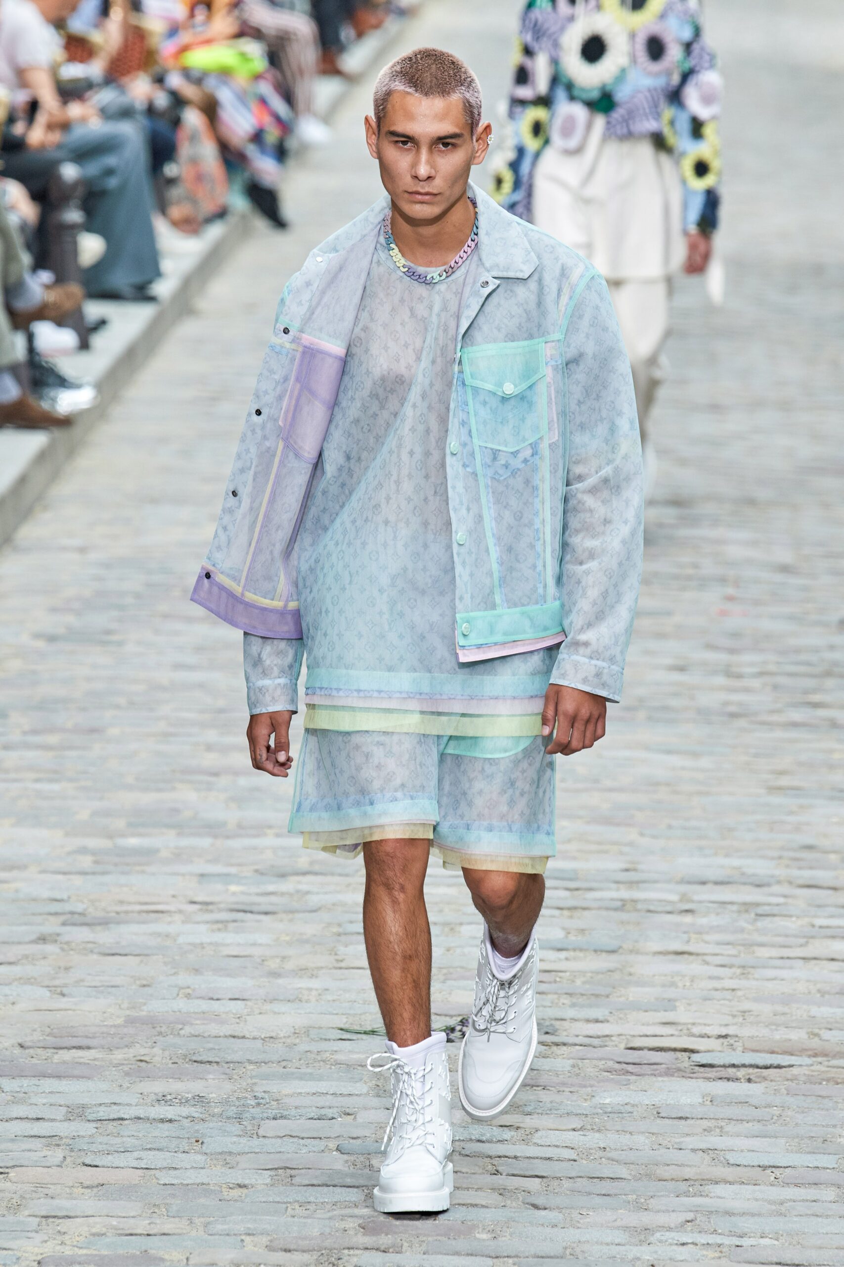 Louis Vuitton S/S 20 Menswear Look 2