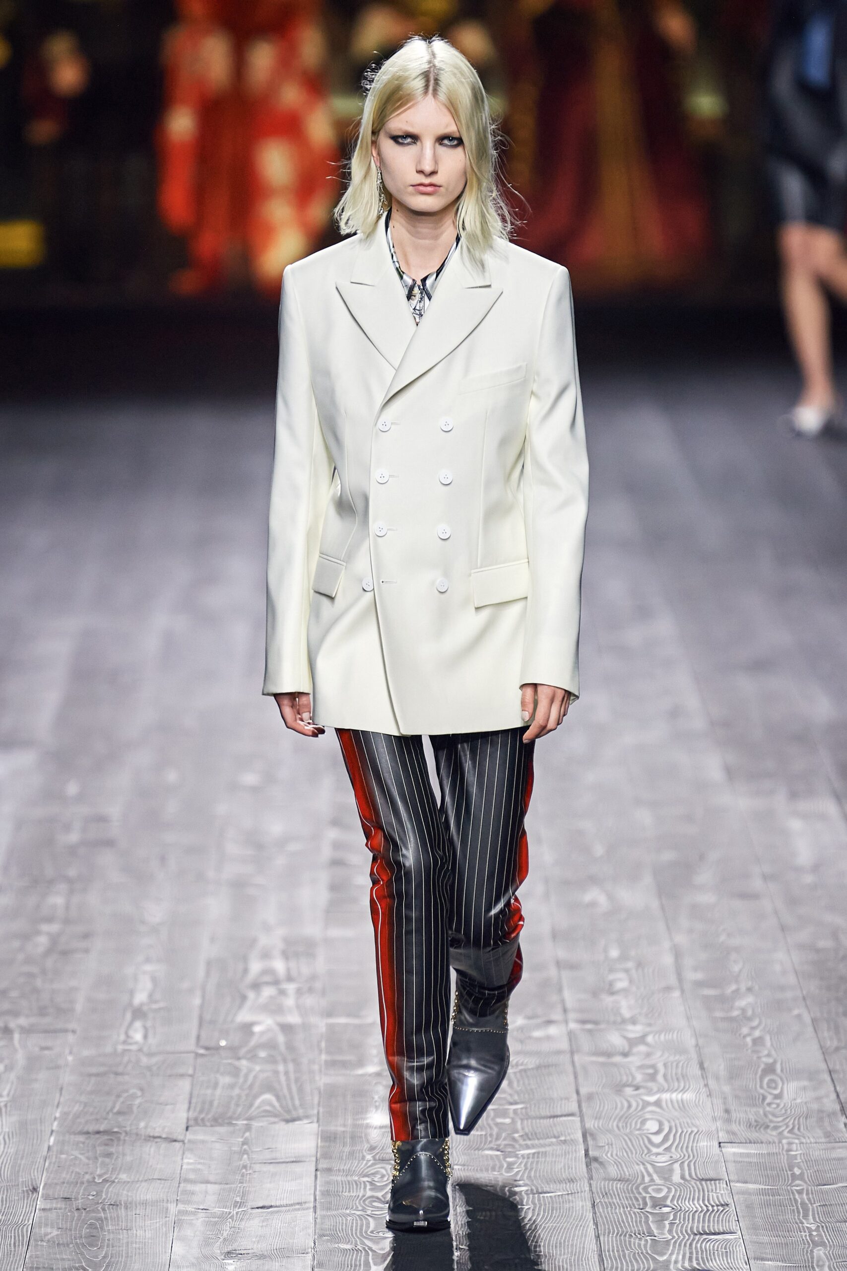Louis Vuitton F/W 20 Look 16