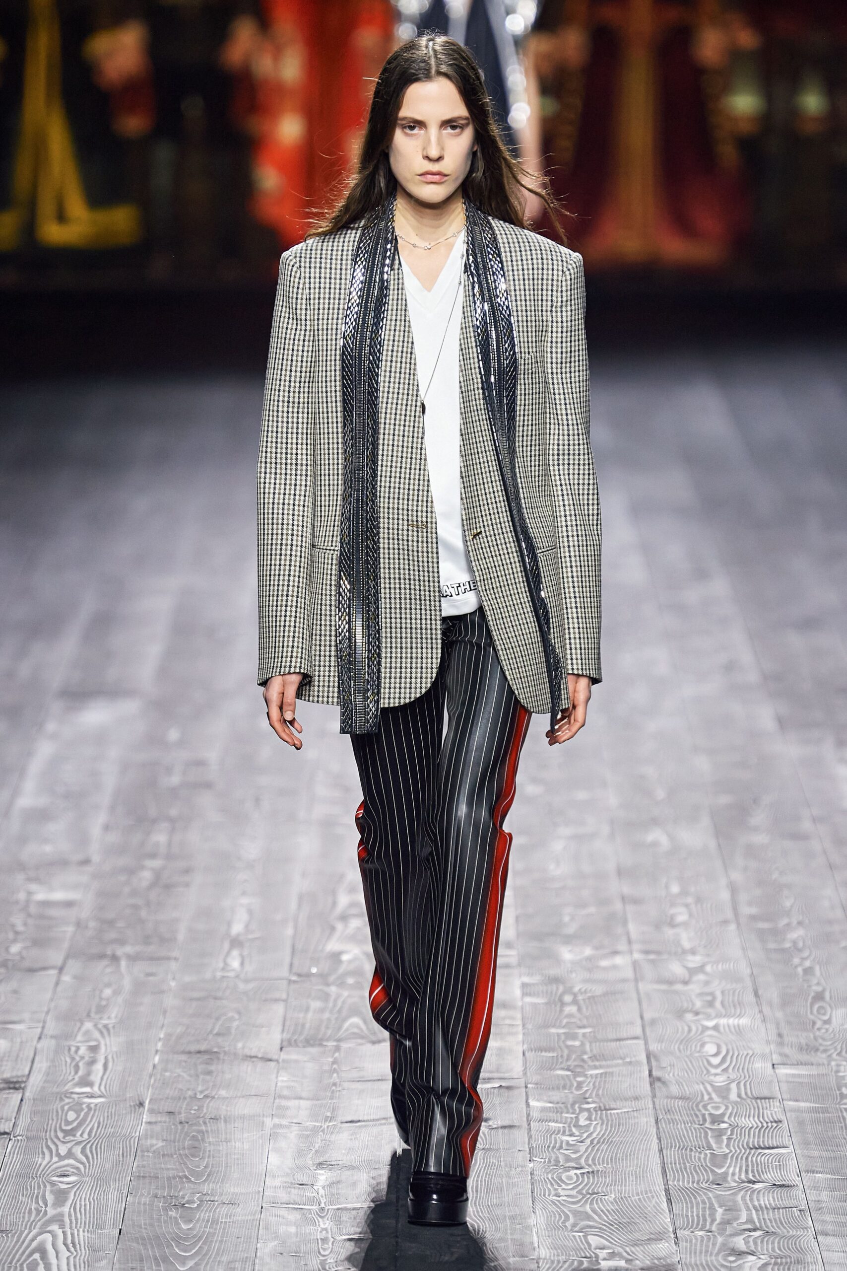 Louis Vuitton F/W 20 Look 17