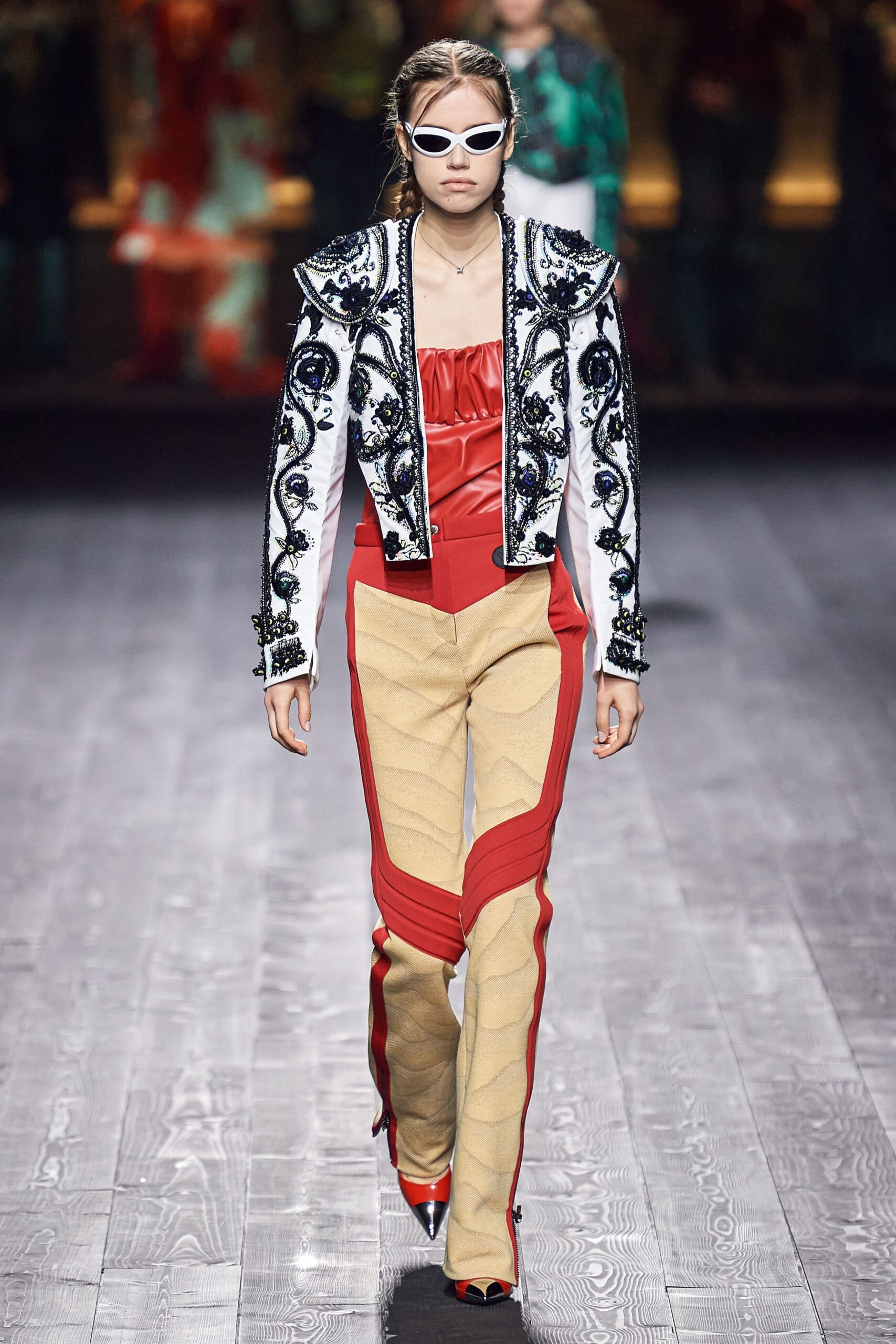 Louis Vuitton F/W 20 Look 23
