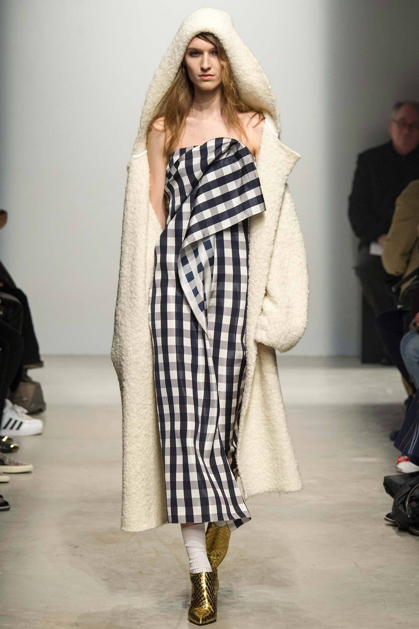 Maison Rabih Kayrouz F/W 14 Look 1