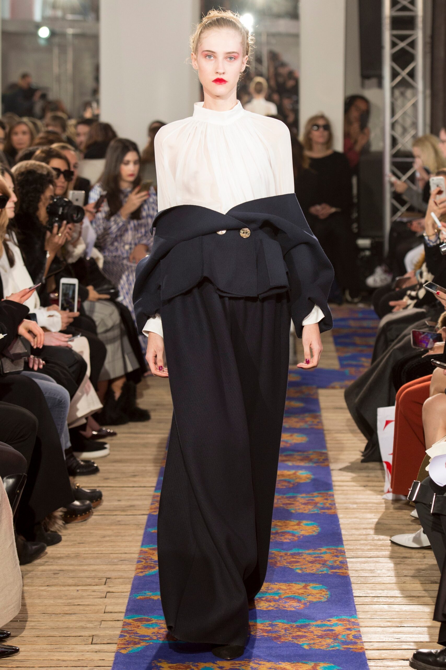 Maison Rabih Kayrouz F/W 16 Look 6