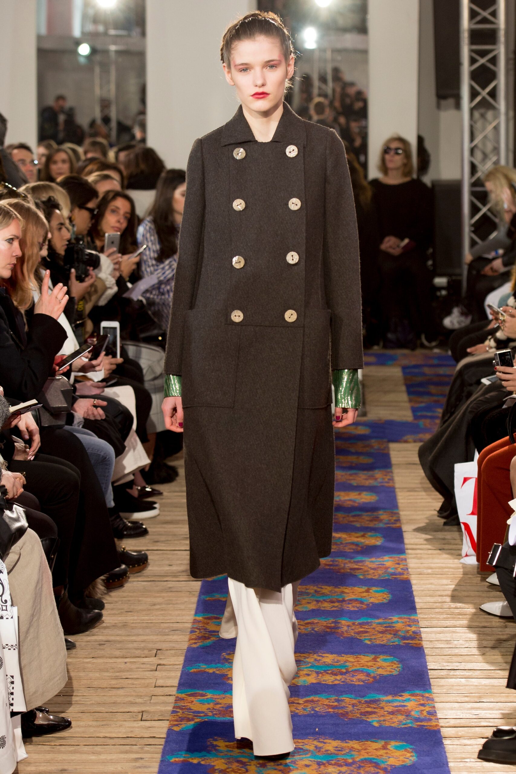Maison Rabih Kayrouz F/W 16 Look 17