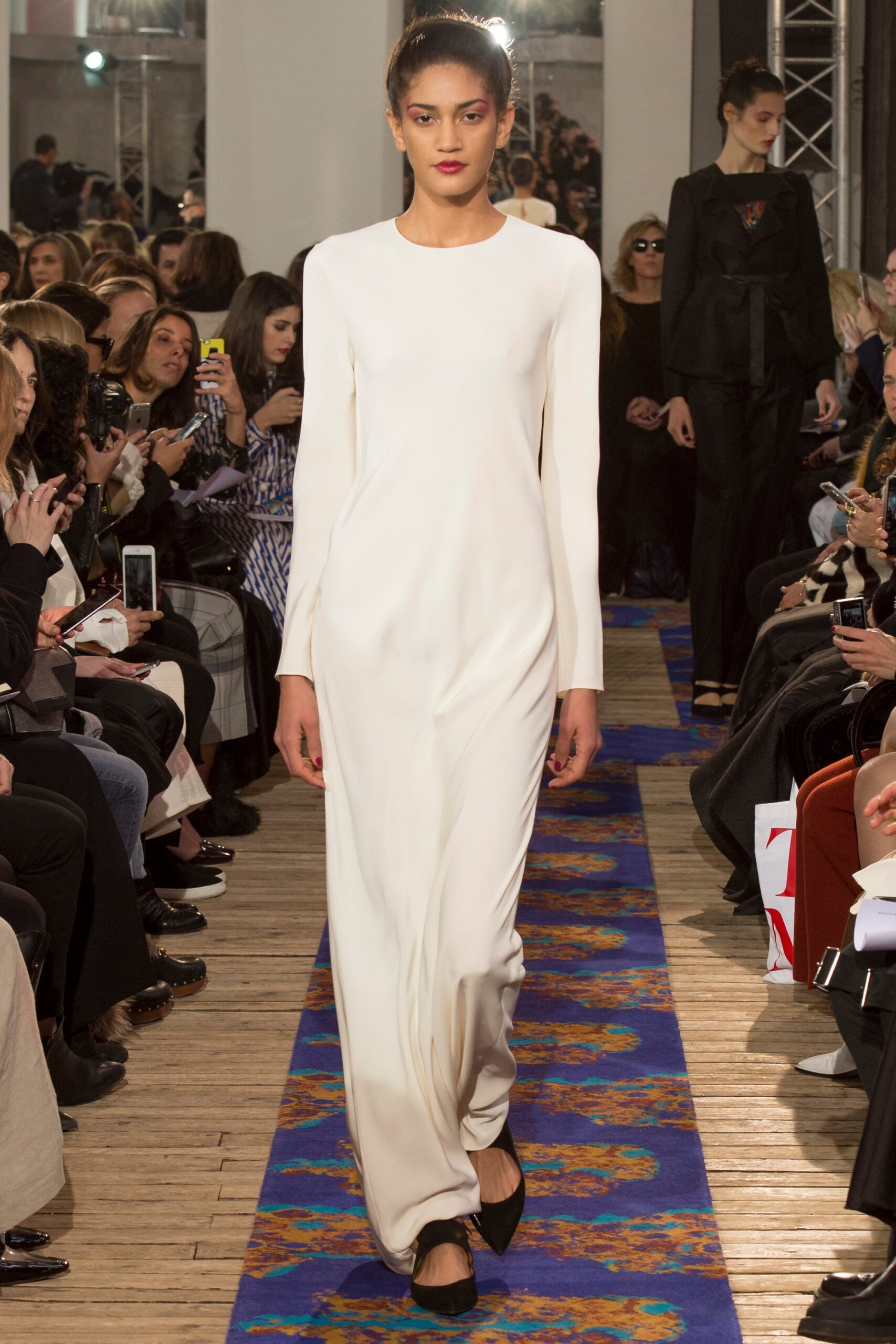 Maison Rabih Kayrouz F/W 16 Look 18