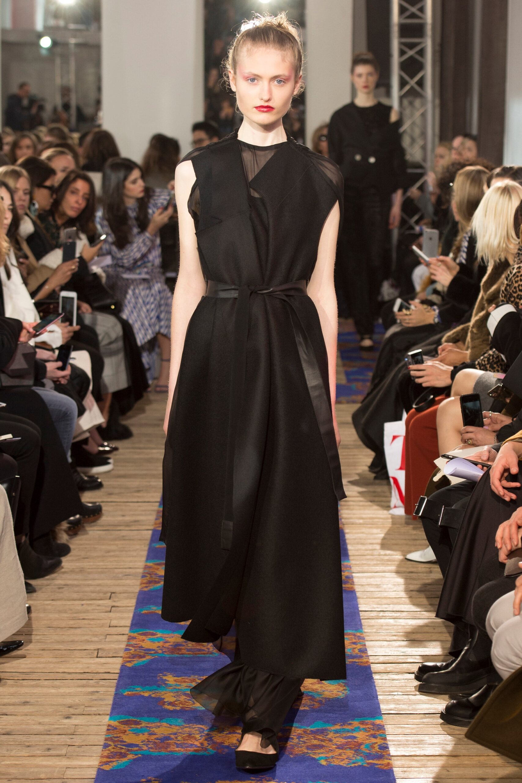 Maison Rabih Kayrouz F/W 16 Look 30