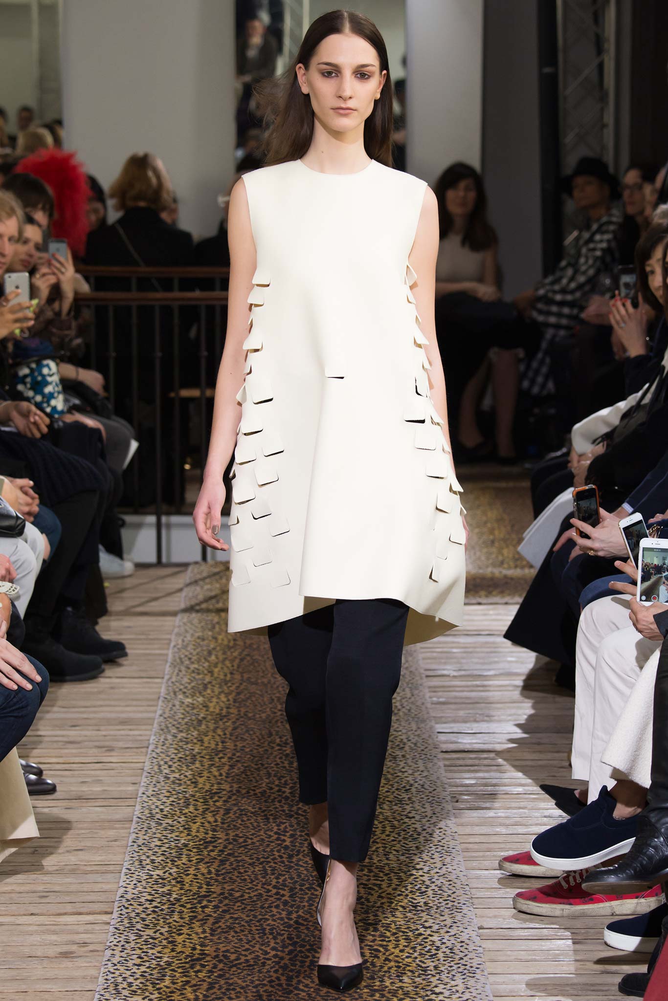 Maison Rabih Kayrouz F/W 15 Look 2
