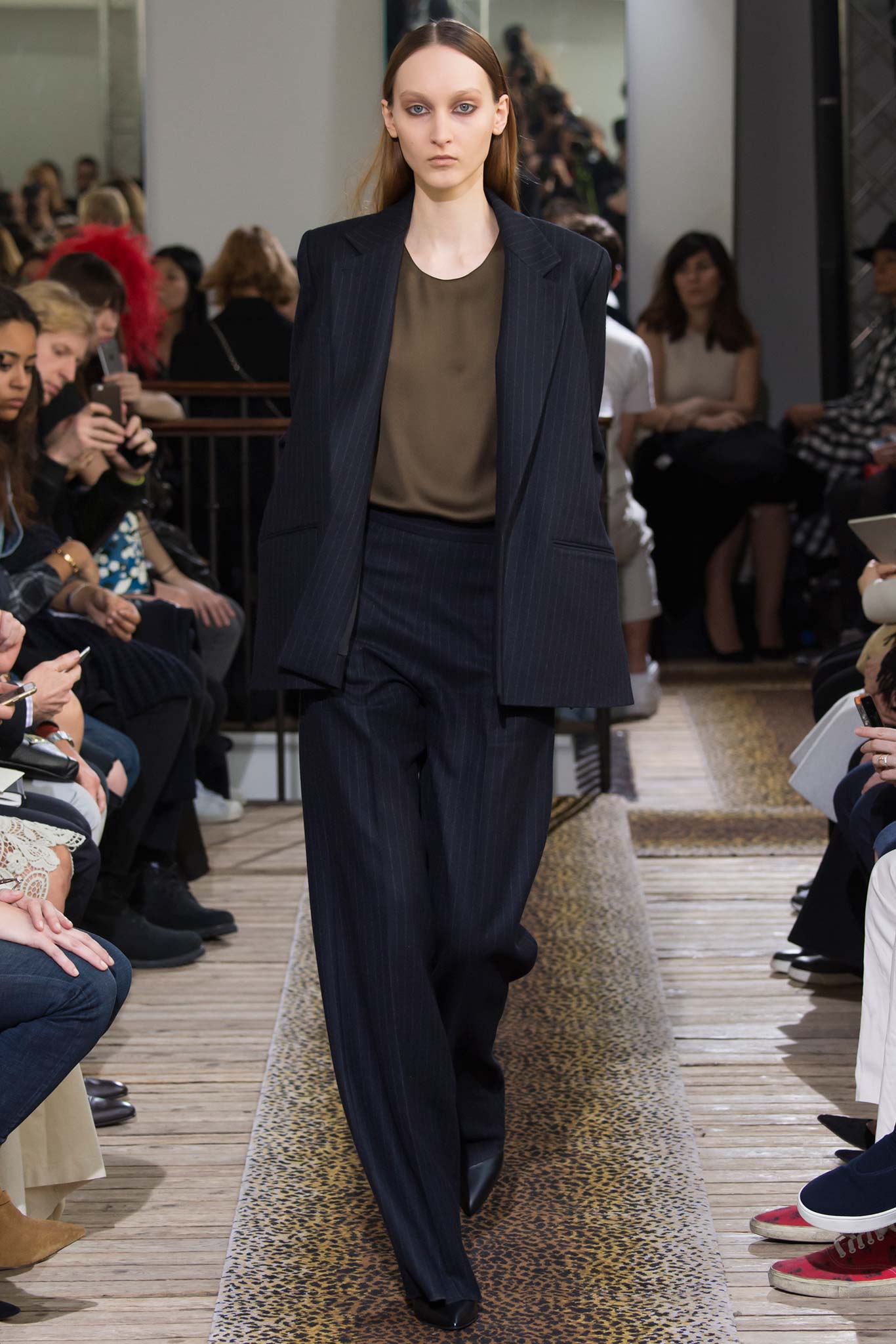 Maison Rabih Kayrouz F/W 15 Look 15