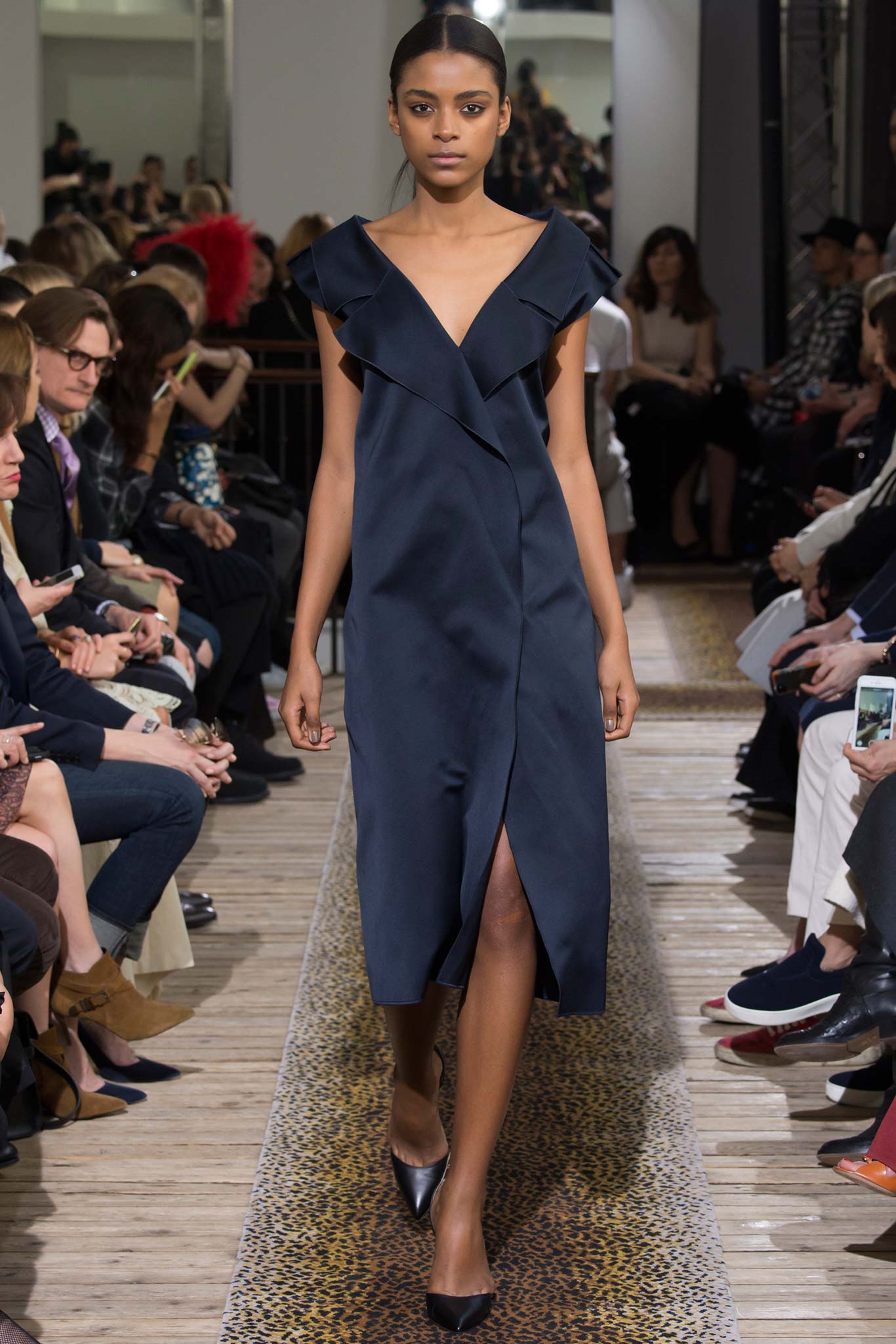 Maison Rabih Kayrouz F/W 15 Look 27