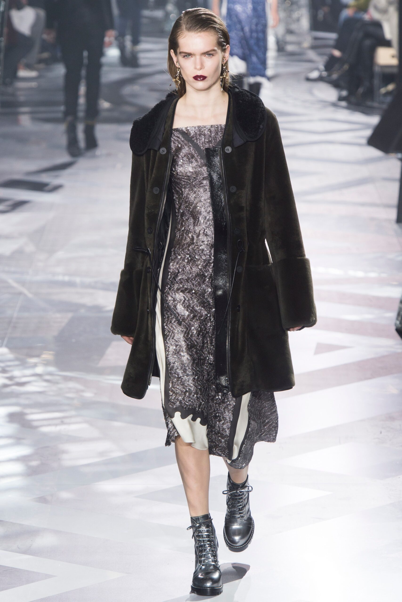 Louis Vuitton F/W 16 Look 7