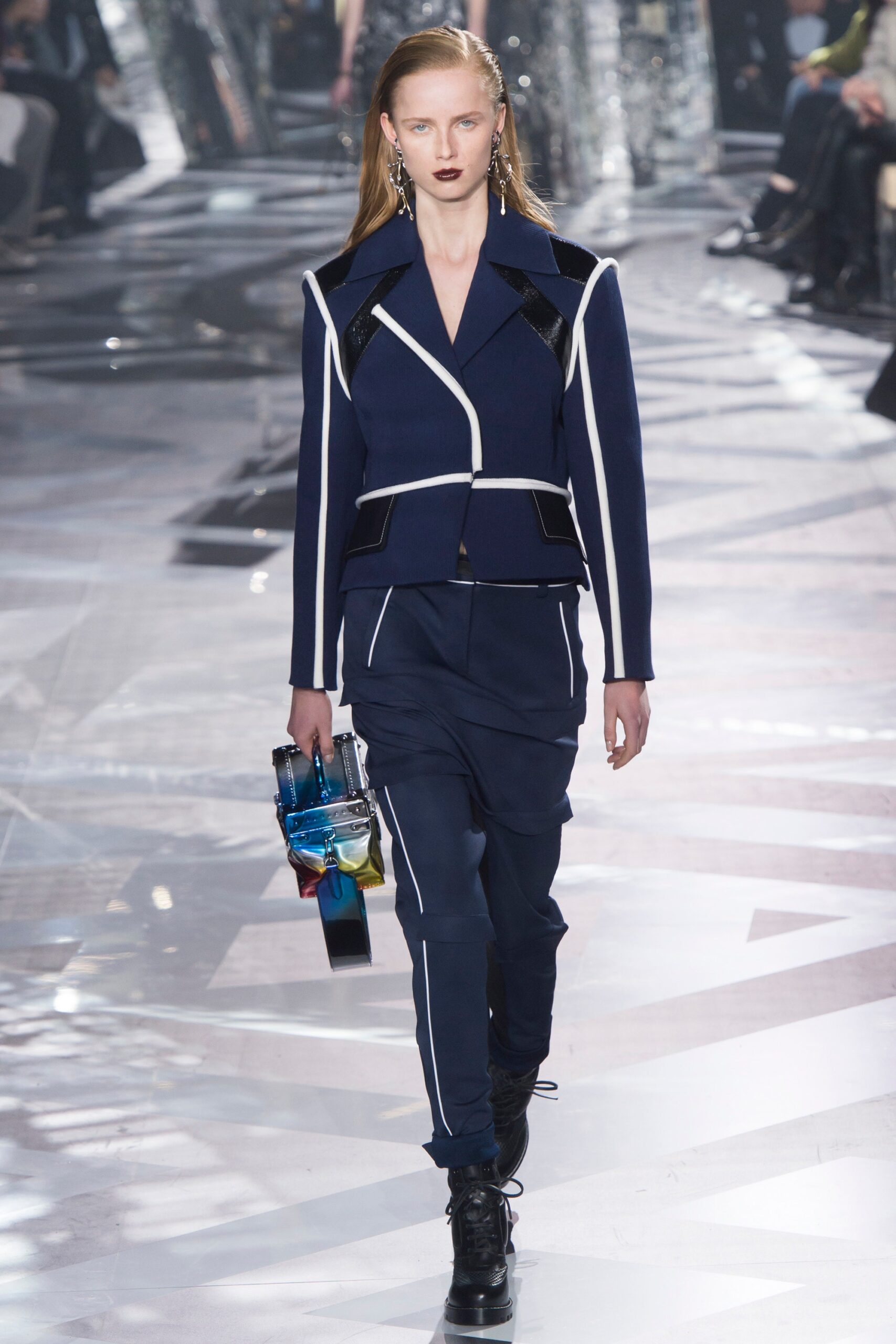 Louis Vuitton F/W 16 Look 8